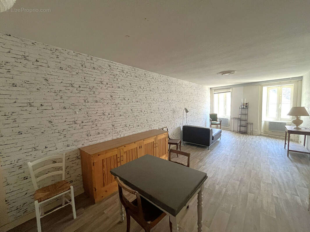 Appartement à LONS-LE-SAUNIER
