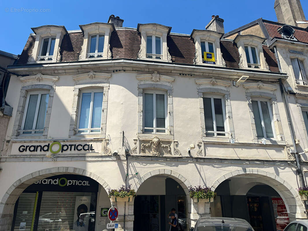 Appartement à LONS-LE-SAUNIER