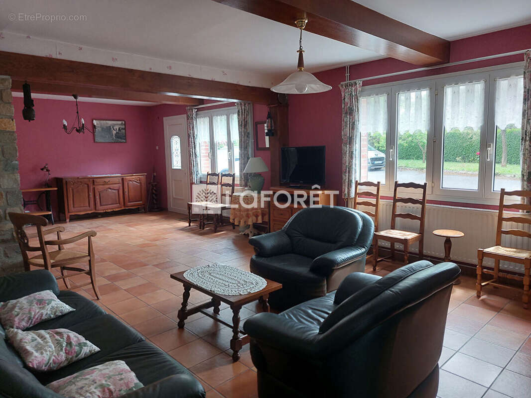 Maison à AUXI-LE-CHATEAU