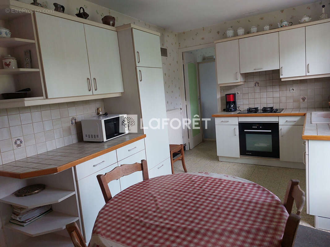 Maison à AUXI-LE-CHATEAU