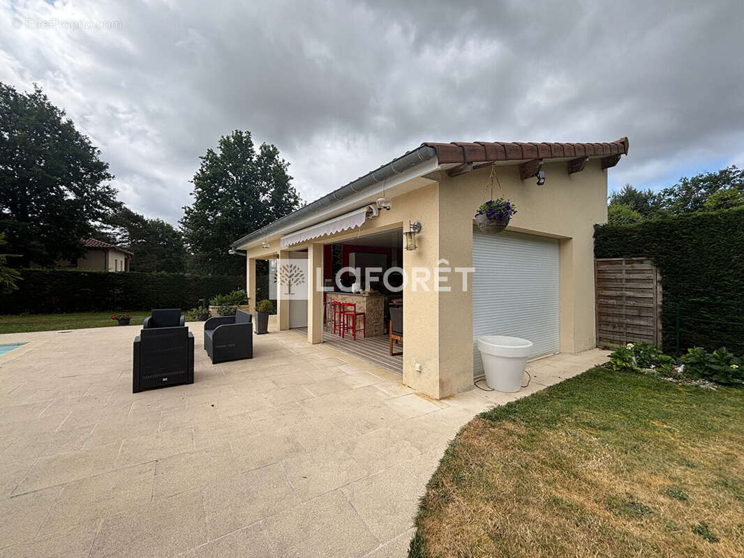 Maison à SAINT-PAUL-DES-LANDES