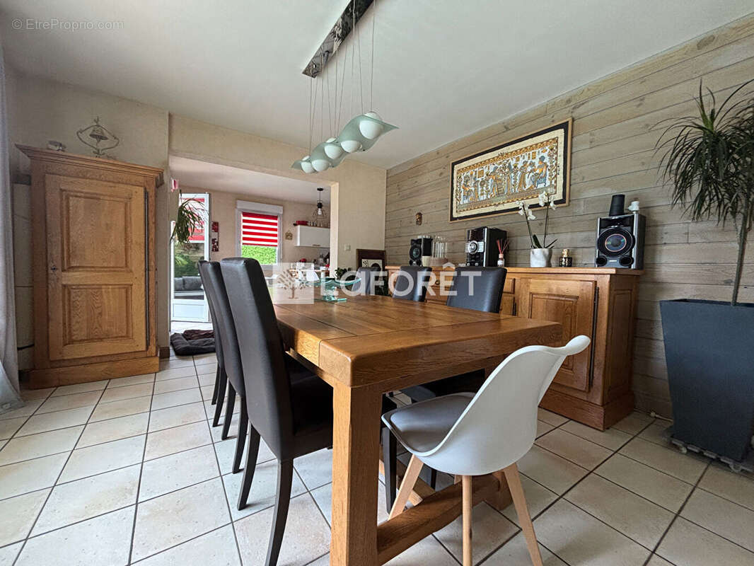 Maison à SAINT-PAUL-DES-LANDES