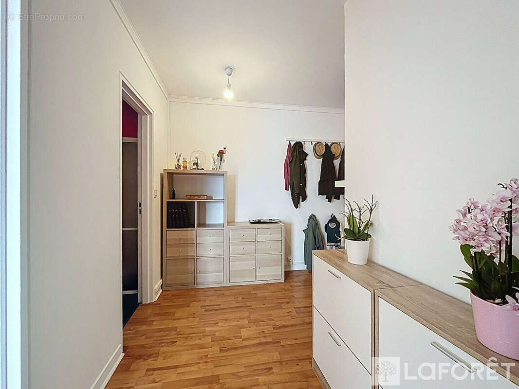 Appartement à SAINT-MICHEL-SUR-ORGE