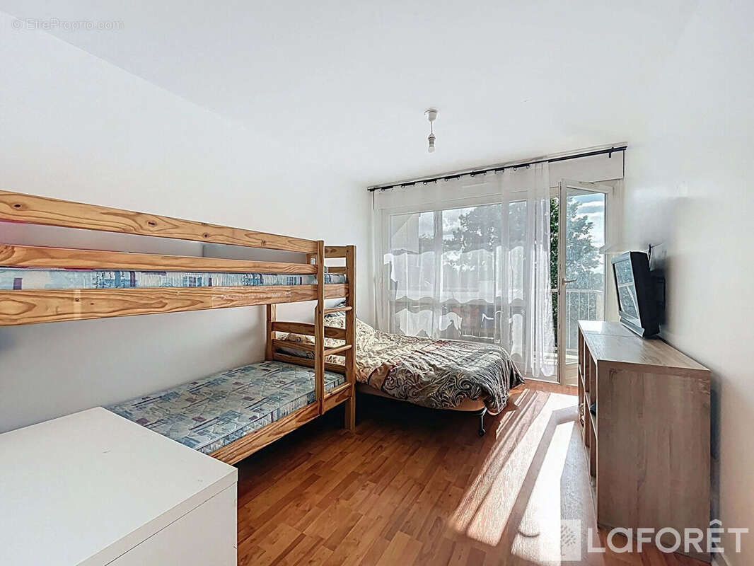 Appartement à SAINT-MICHEL-SUR-ORGE