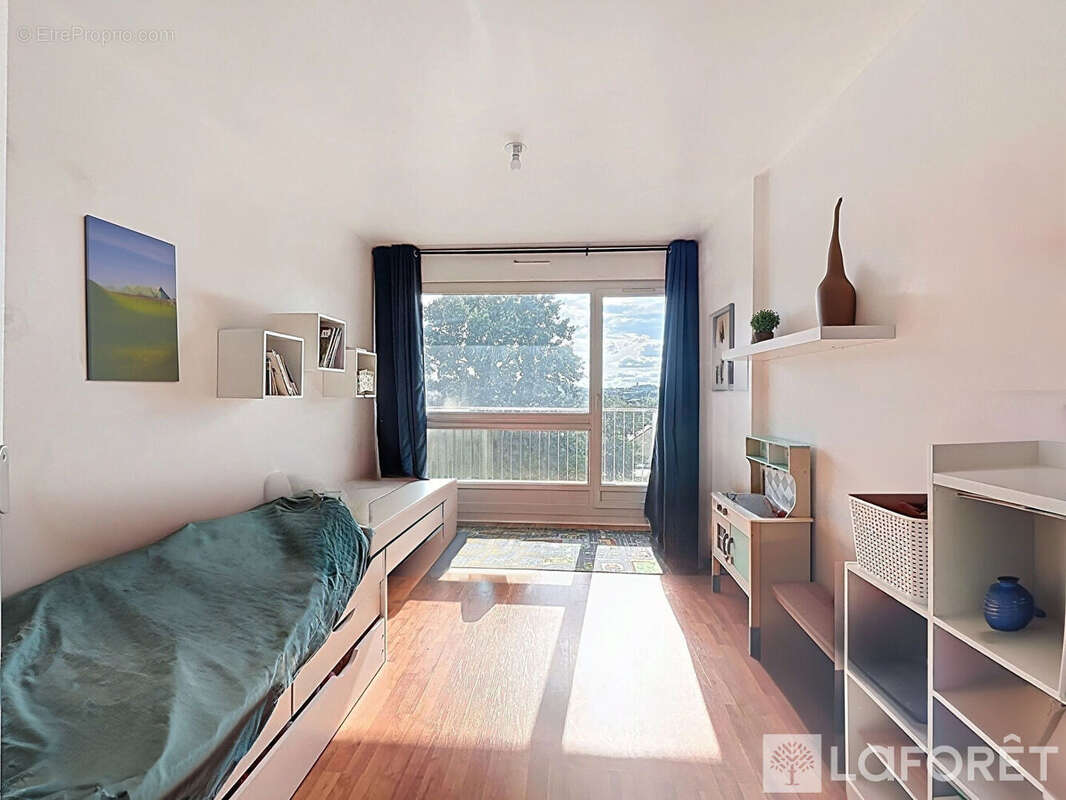 Appartement à SAINT-MICHEL-SUR-ORGE