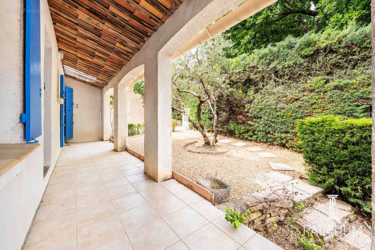 Maison à GREOUX-LES-BAINS