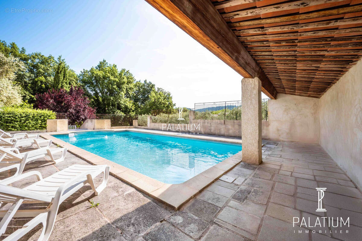 Maison à GREOUX-LES-BAINS