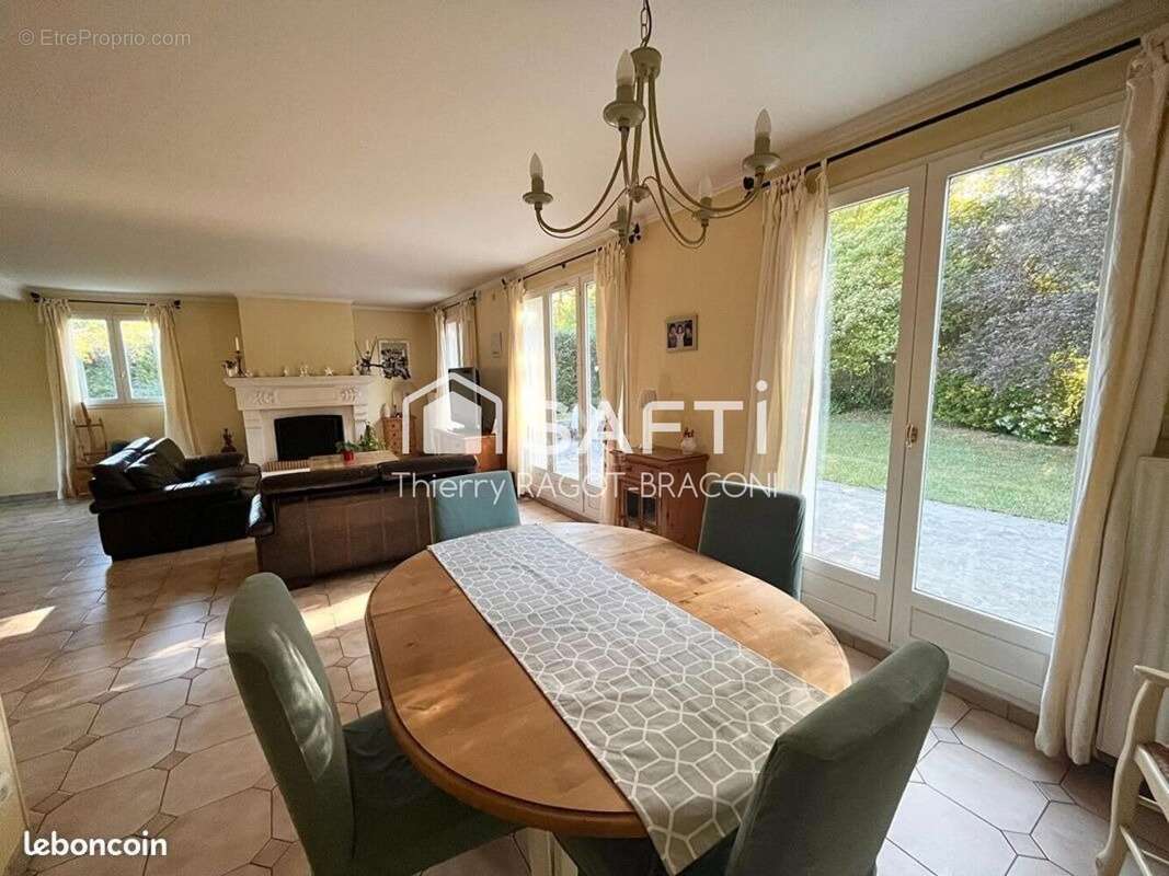 Photo 3 - Maison à VAUREAL