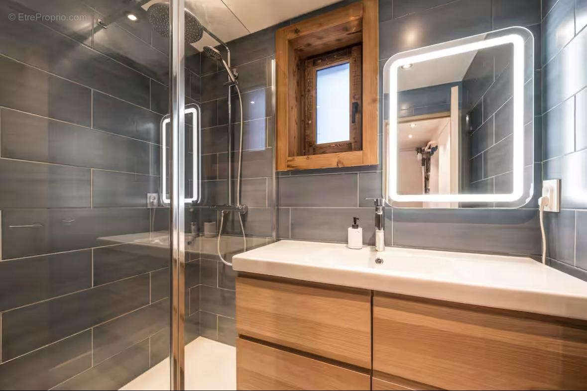 Appartement à LA PERRIERE