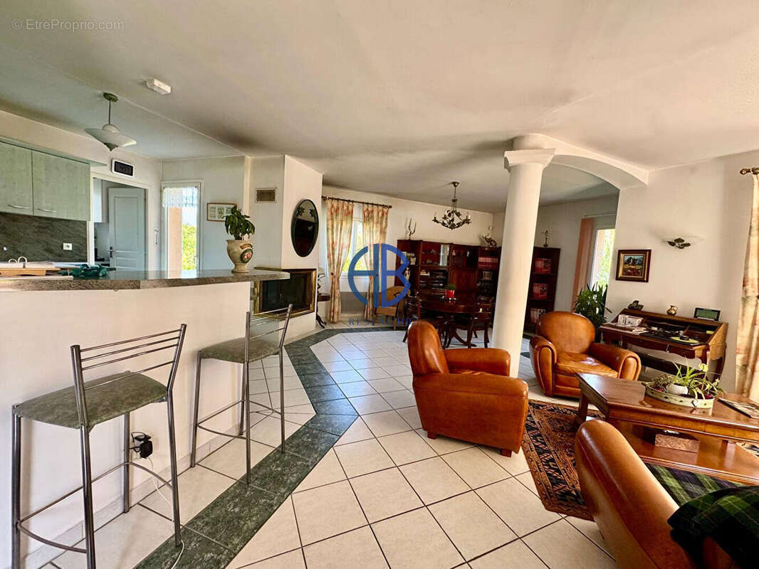 Maison à MONTALIEU-VERCIEU