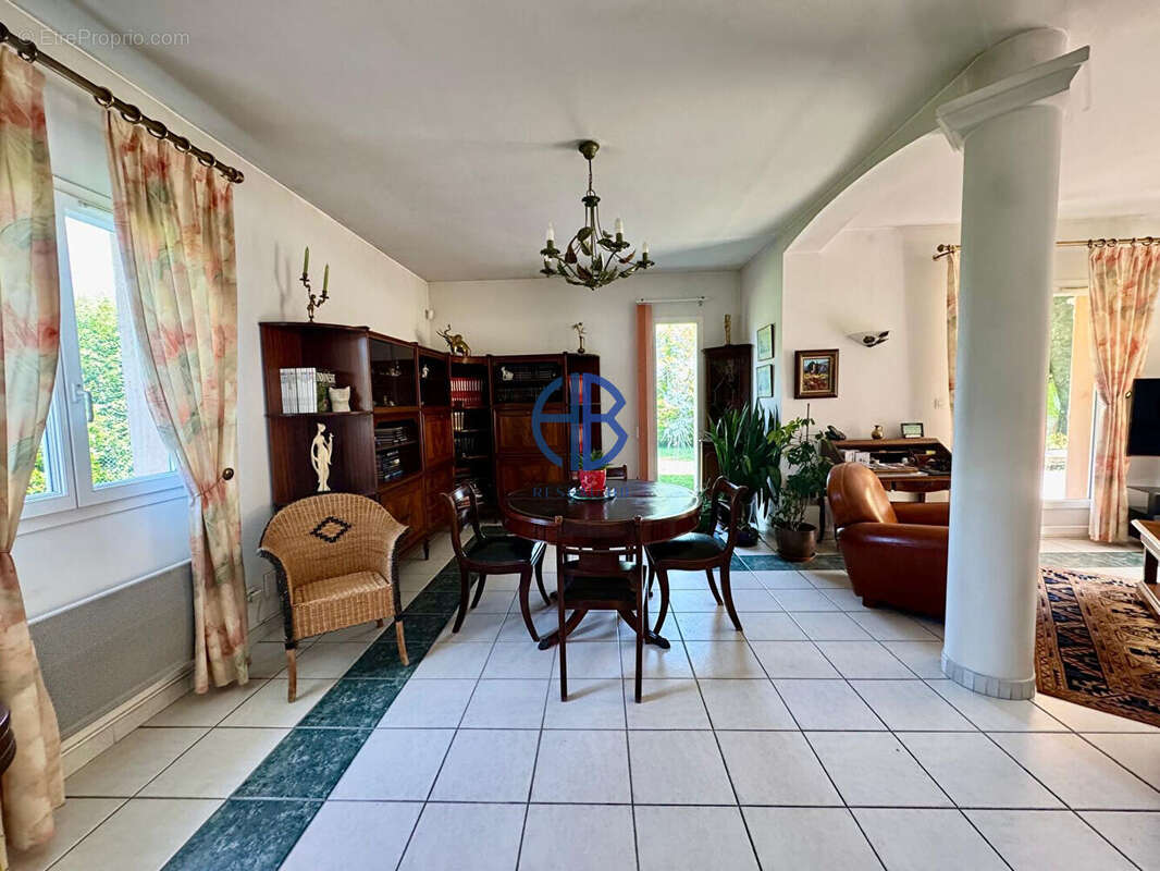 Maison à MONTALIEU-VERCIEU