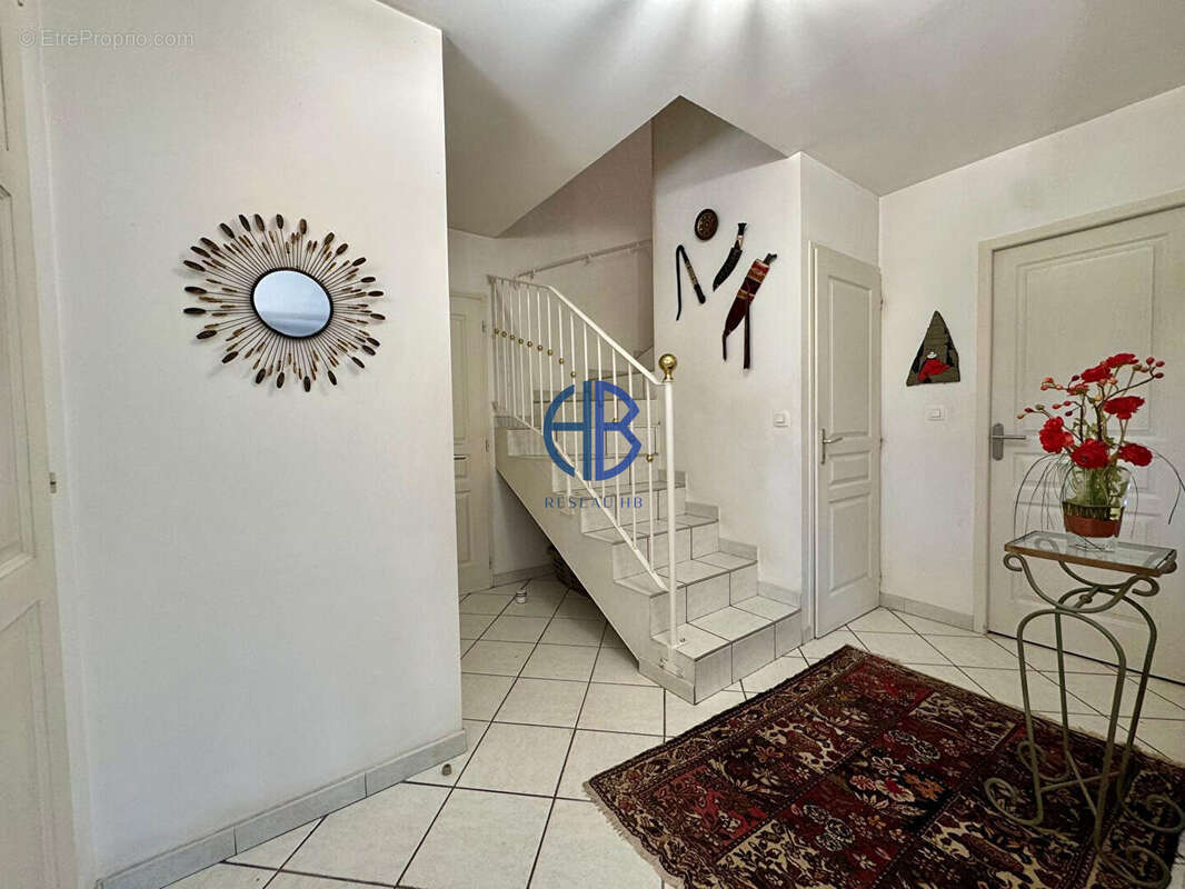 Maison à MONTALIEU-VERCIEU