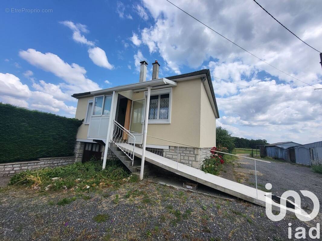 Photo 1 - Maison à VARENNES-CHANGY