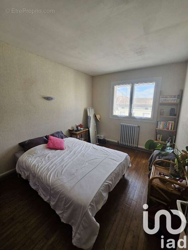 Photo 9 - Appartement à RUELLE-SUR-TOUVRE