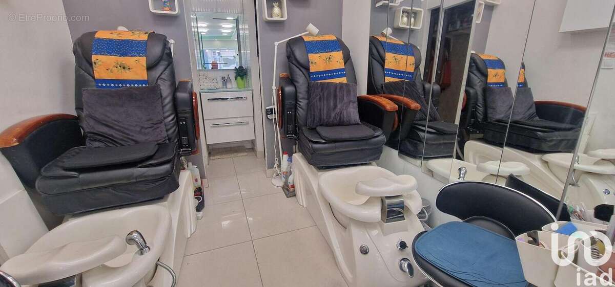 Photo 2 - Commerce à PARIS-7E