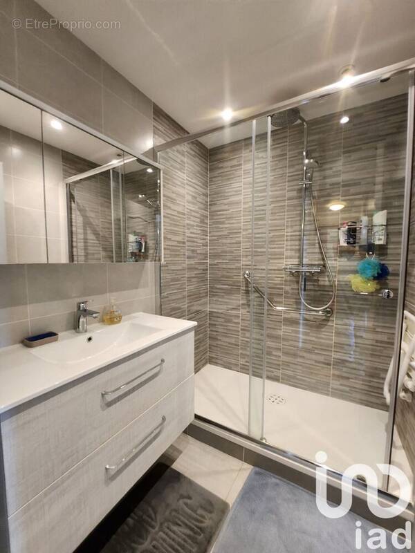 Photo 1 - Appartement à CARROS