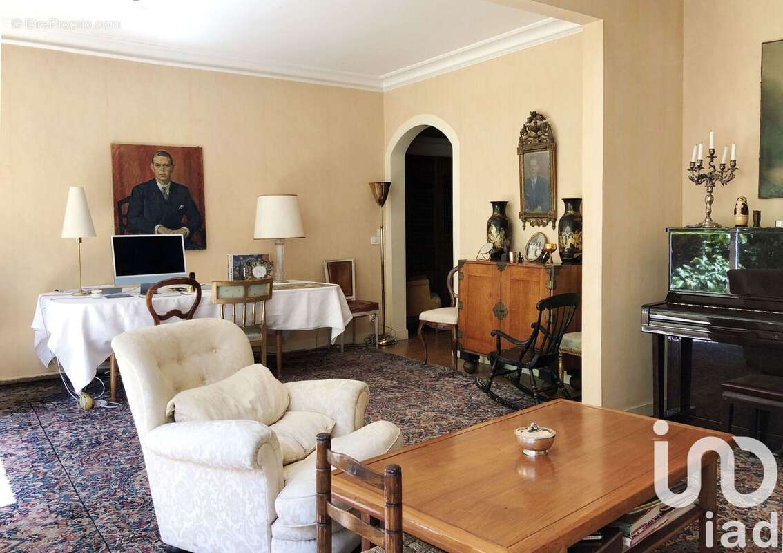 Photo 3 - Appartement à NEUILLY-SUR-SEINE