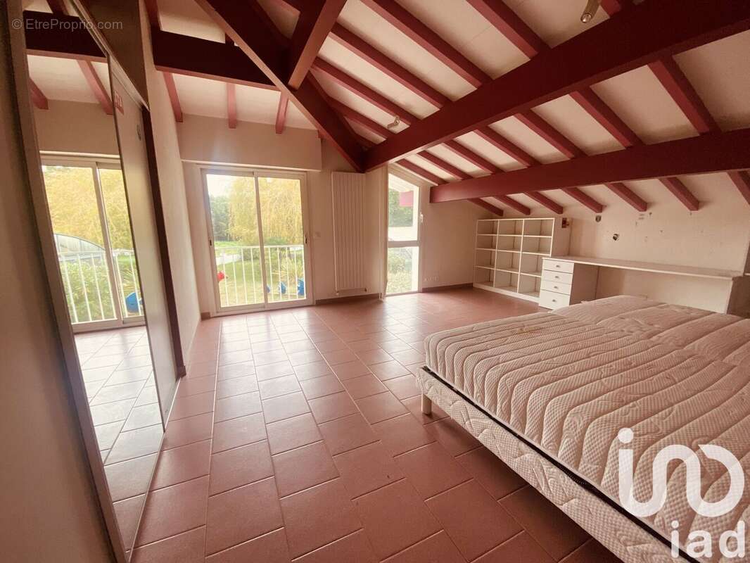 Photo 9 - Maison à SAUBION