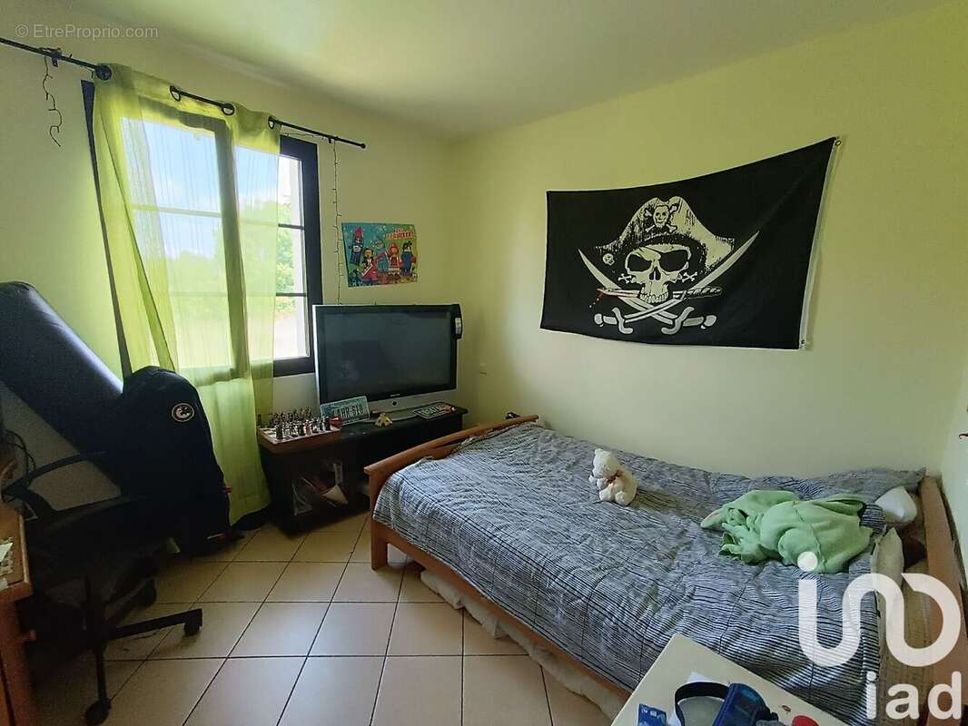 Photo 6 - Maison à SAINT-HILAIRE-DE-LUSIGNAN