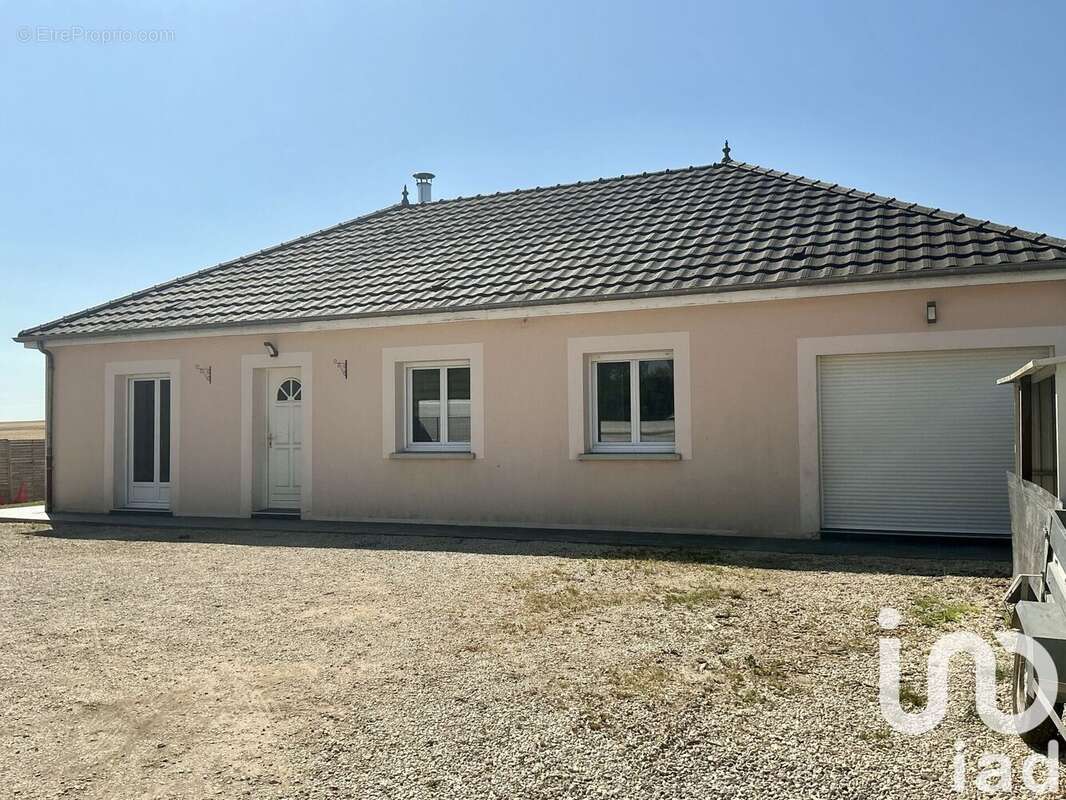 Photo 2 - Maison à SAINT-GERMAIN