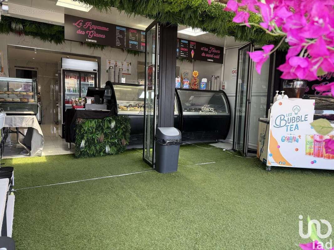 Photo 2 - Commerce à SIX-FOURS-LES-PLAGES