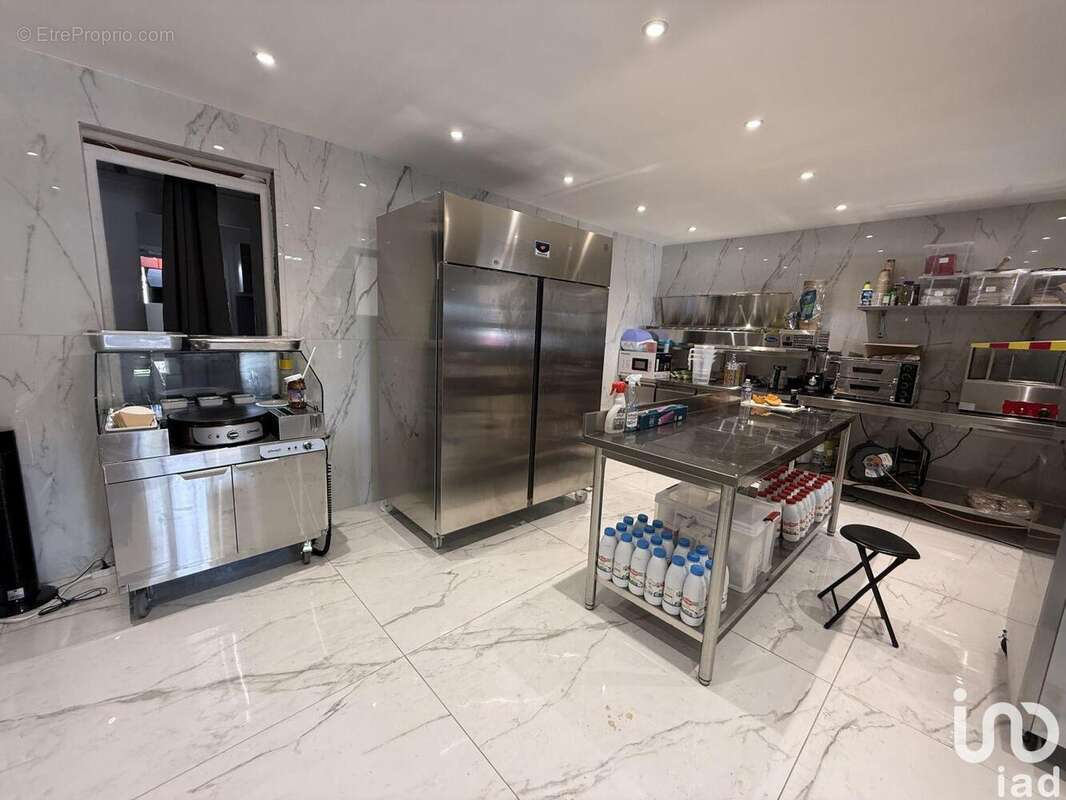 Photo 8 - Commerce à SIX-FOURS-LES-PLAGES