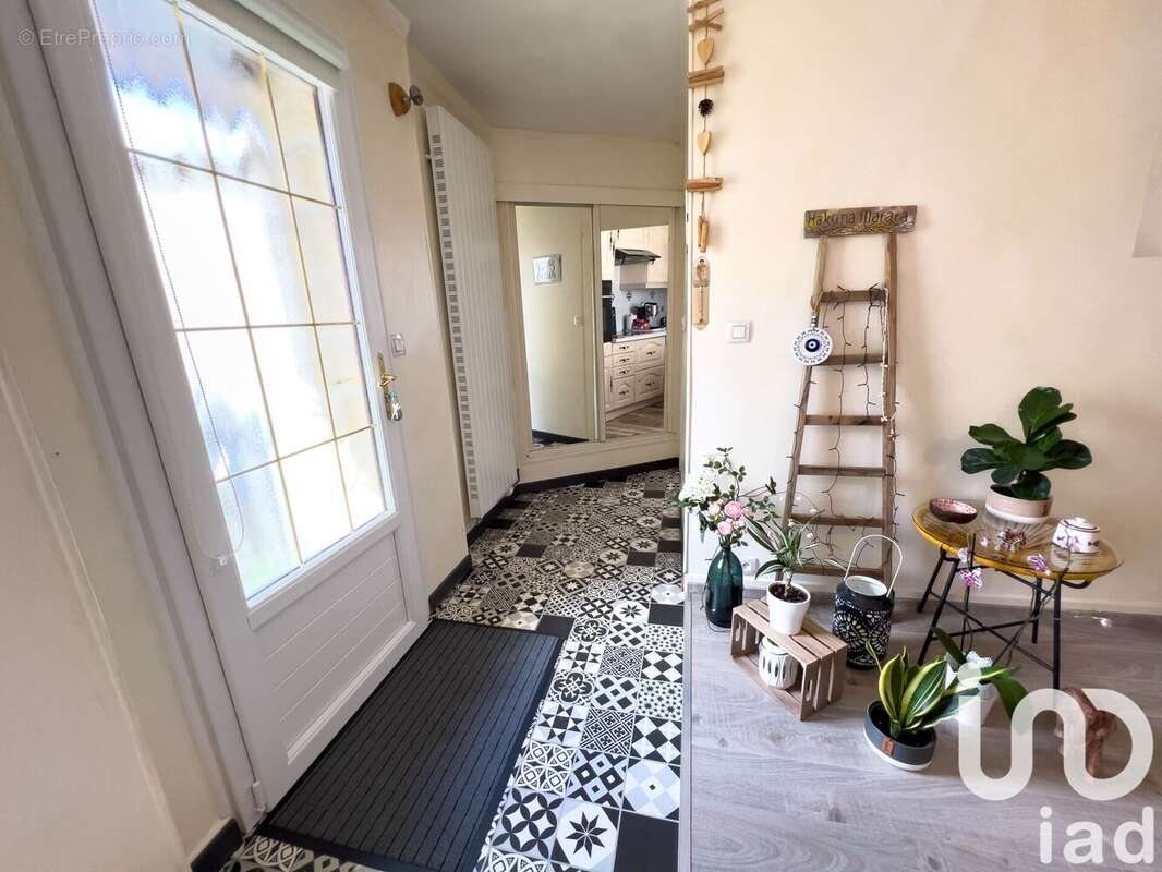 Photo 5 - Maison à VILLESENEUX