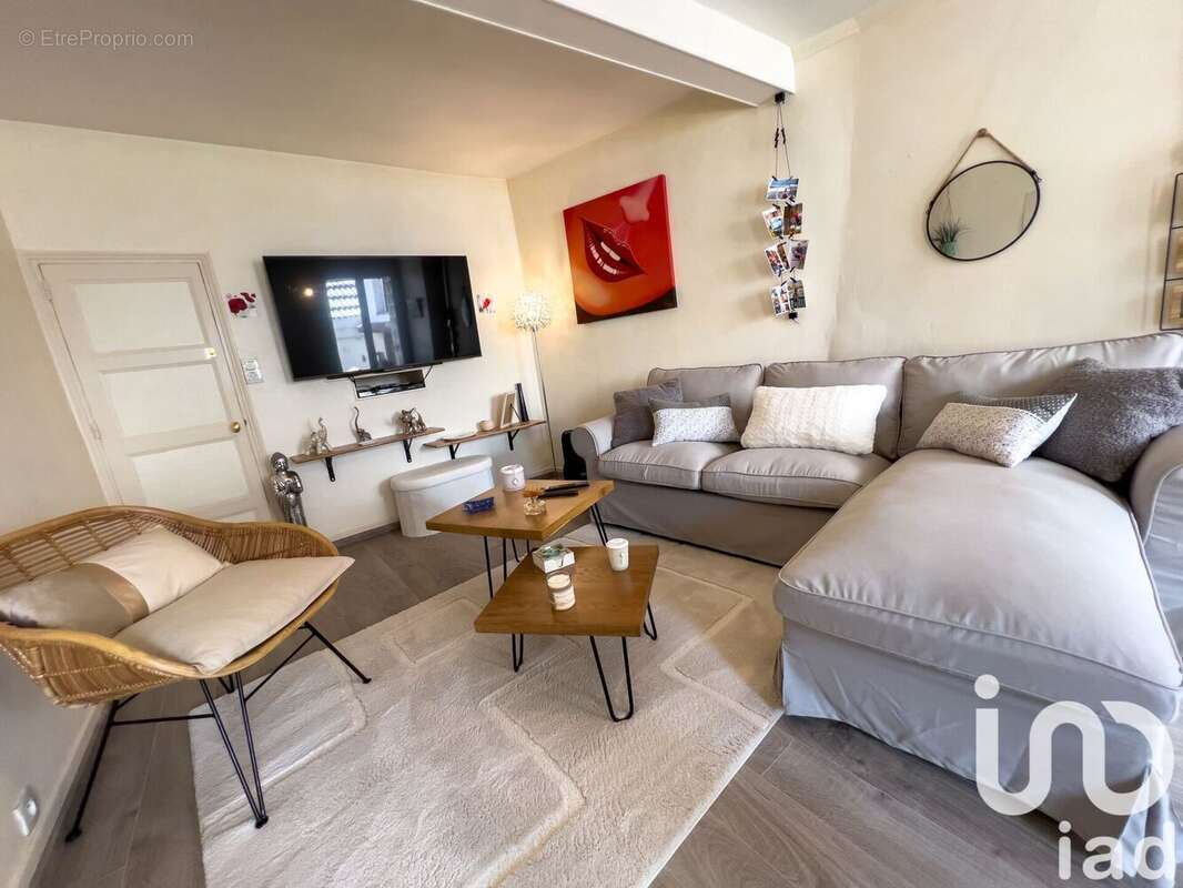 Photo 9 - Maison à VILLESENEUX