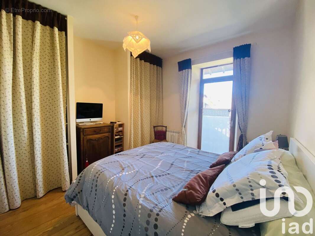 Photo 4 - Maison à YENNE