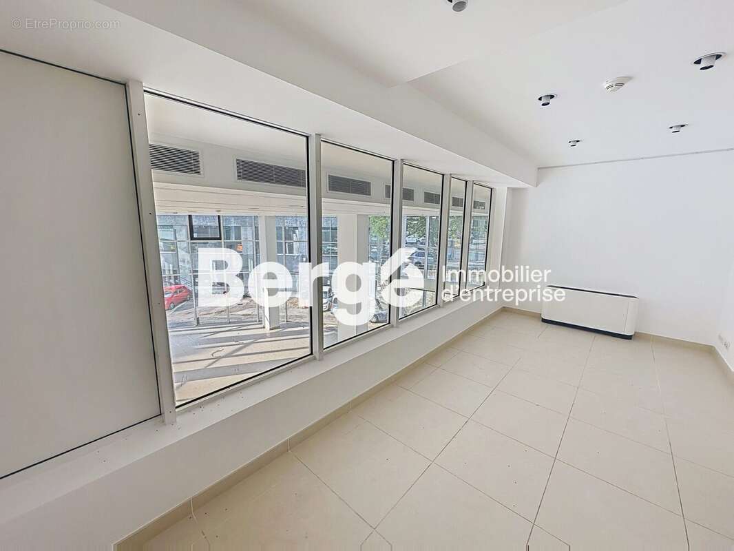 Commerce à LE CANNET