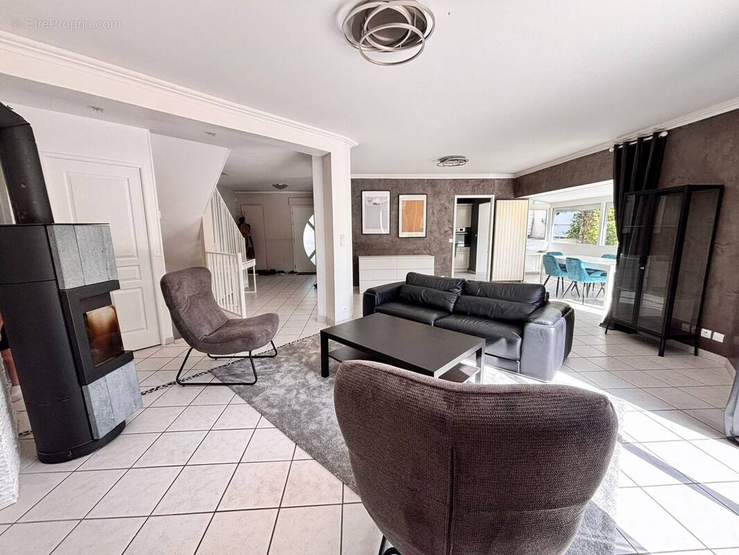 Maison à HAUTEVILLE-LES-DIJON