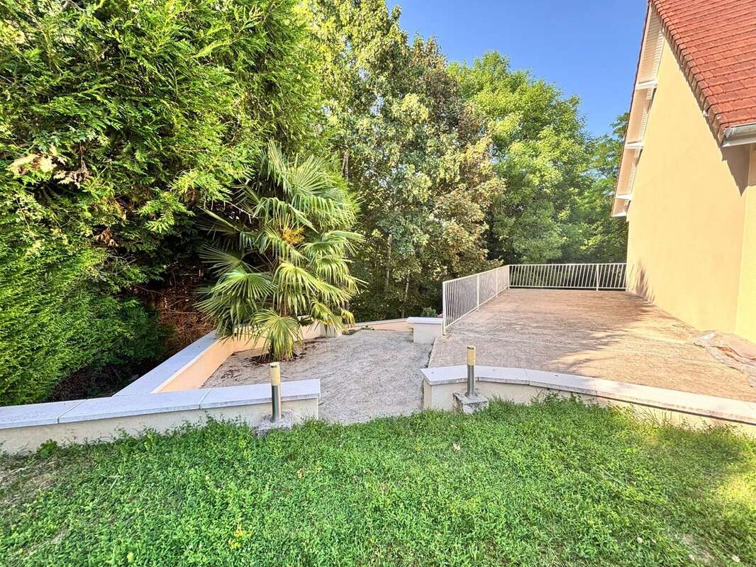 Maison à HAUTEVILLE-LES-DIJON