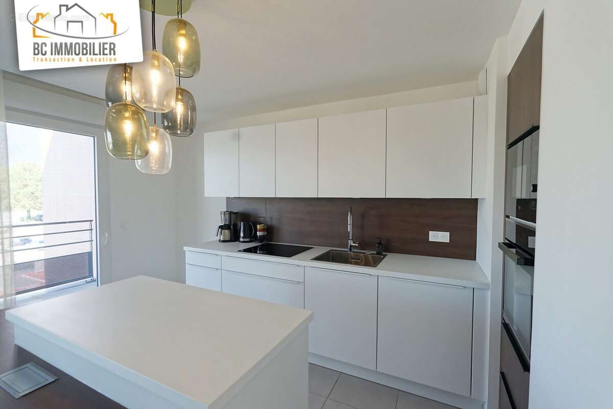 Appartement à CESSY