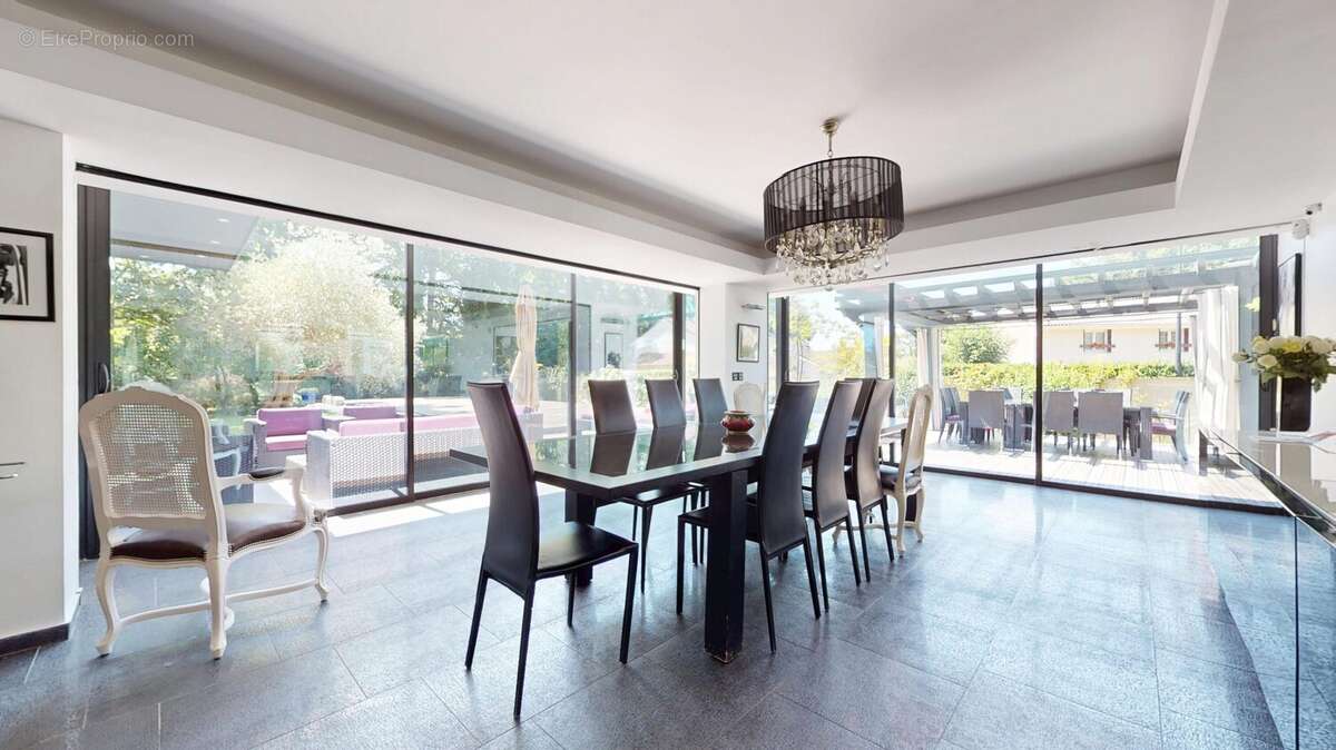 Maison à LE PLESSIS-TREVISE