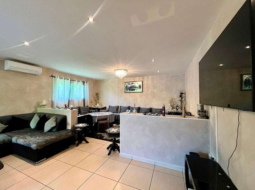 Maison à TIGNIEU-JAMEYZIEU