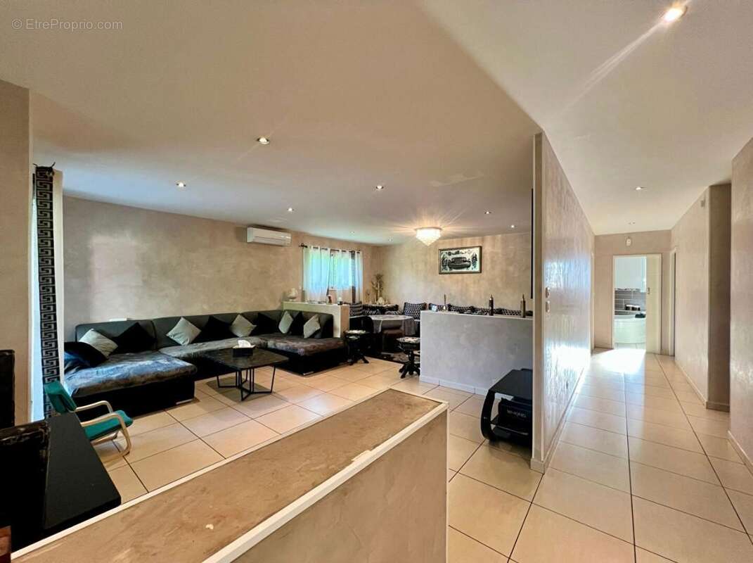 Maison à TIGNIEU-JAMEYZIEU