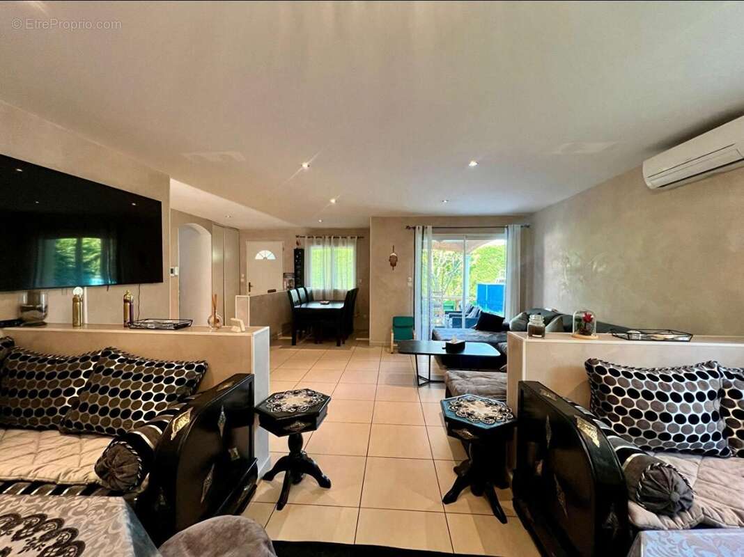 Maison à TIGNIEU-JAMEYZIEU