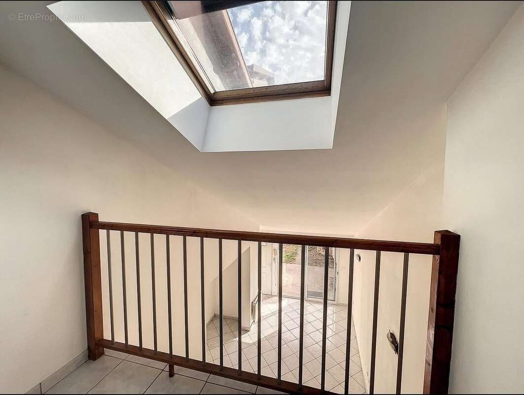 Maison à PONT-DE-CHERUY