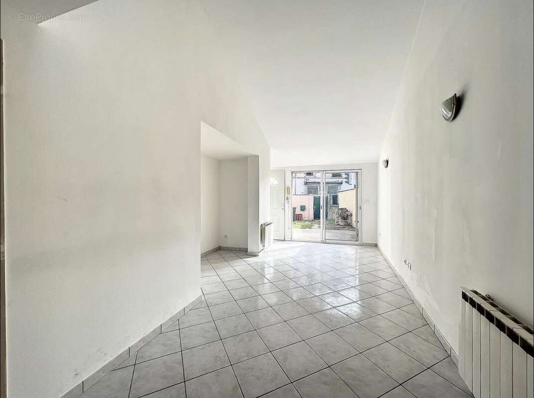 Maison à PONT-DE-CHERUY