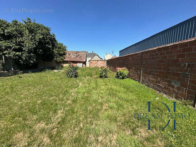 Jardin à l&#039;arrière  - Maison à PANILLEUSE