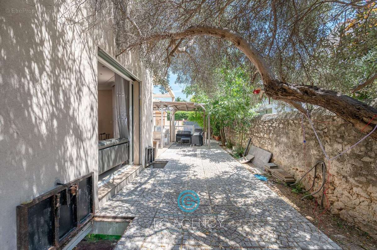 Maison à MARSEILLE-8E