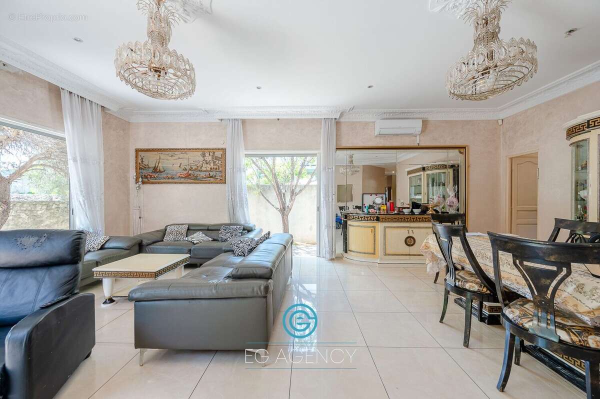 Maison à MARSEILLE-8E