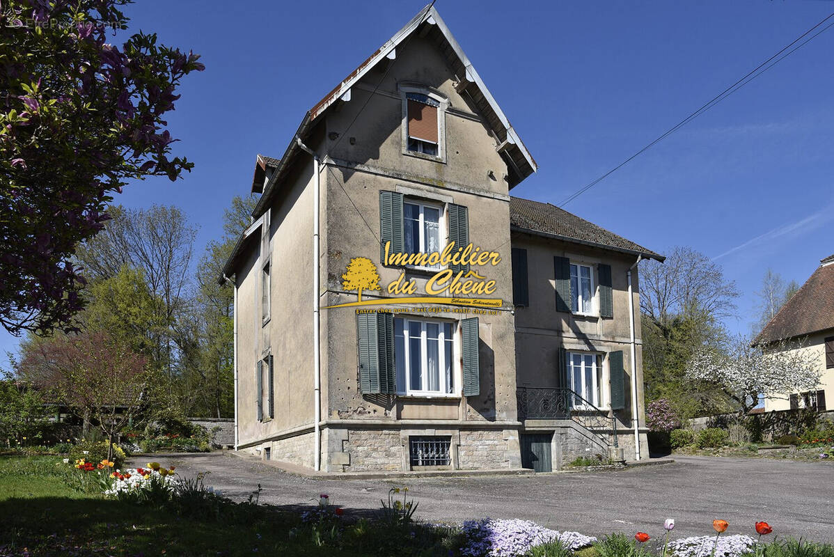 Maison à FOUGEROLLES