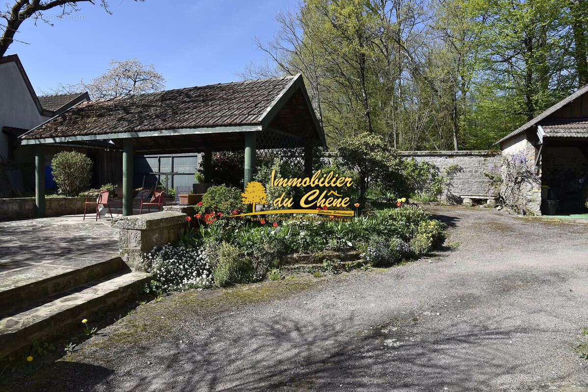 Maison à FOUGEROLLES
