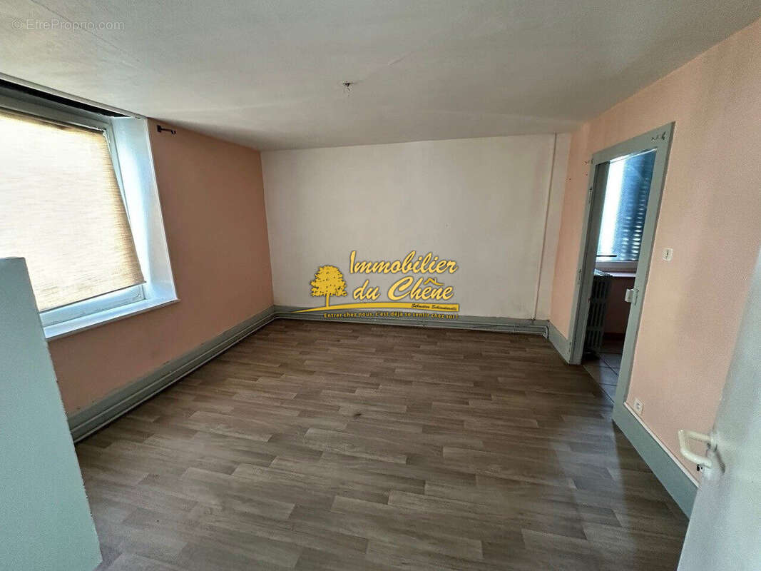 Appartement à SAINT-LOUP-SUR-SEMOUSE