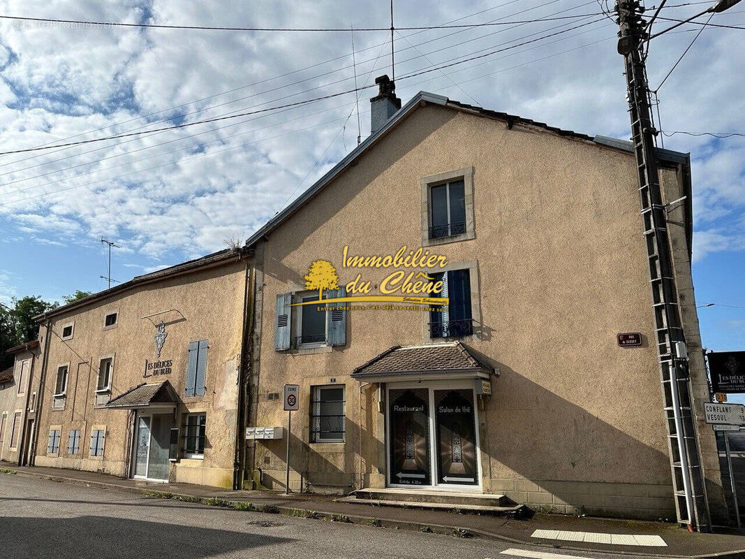 Appartement à SAINT-LOUP-SUR-SEMOUSE