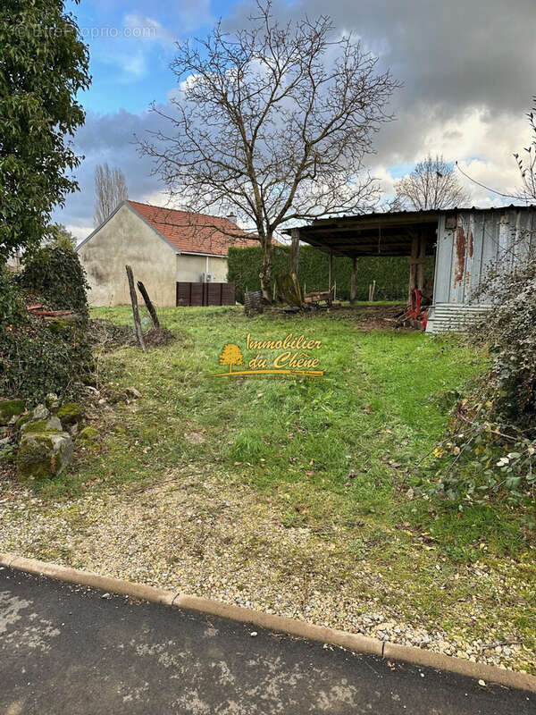 Terrain à SERVIGNEY