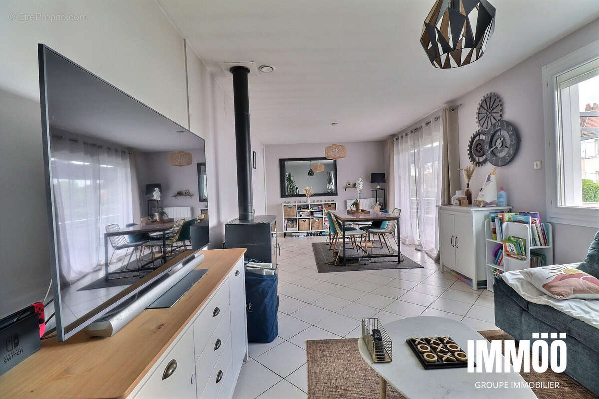 Maison à SAINT-JEAN-DU-CARDONNAY