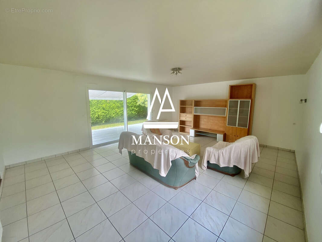 Maison à PLOUMAGOAR