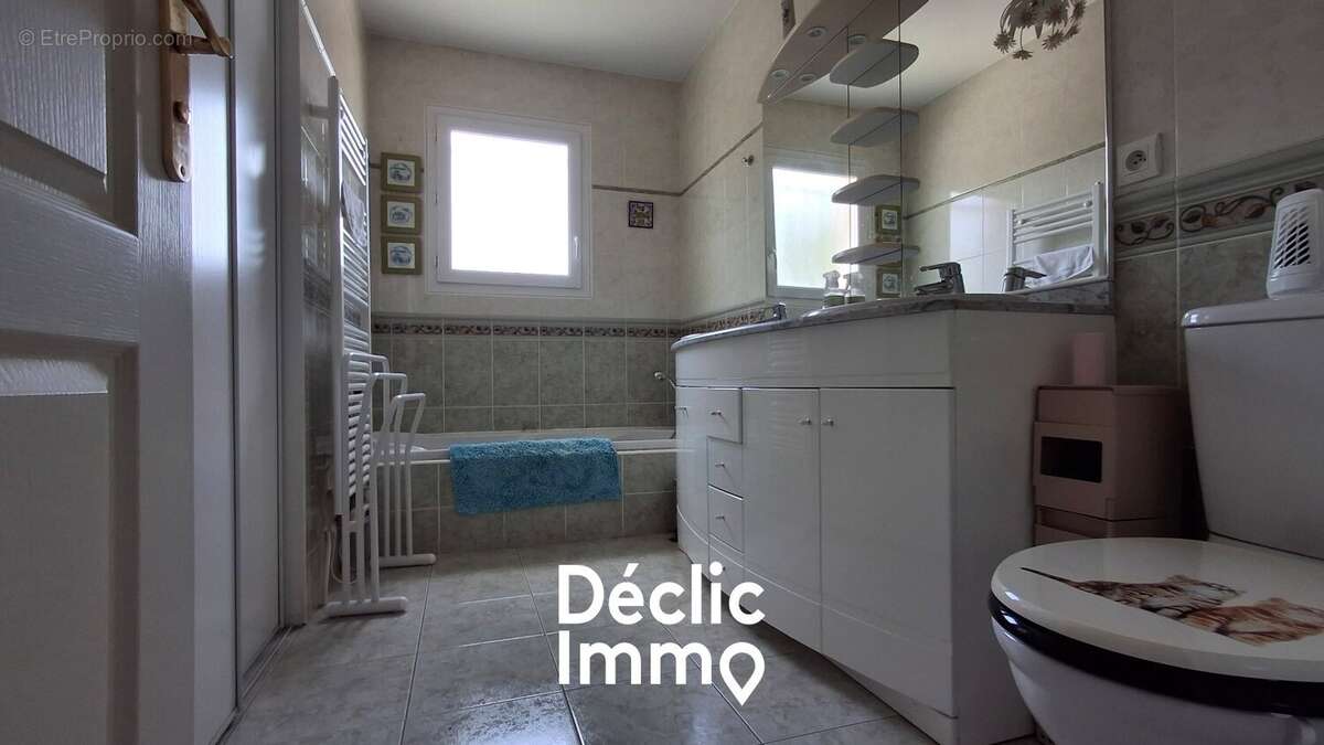 Maison à VAUX-SUR-MER